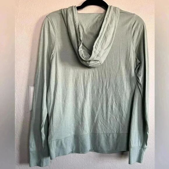 BKE from Buckle Woman’s Hoodie - Picture 4 of 8